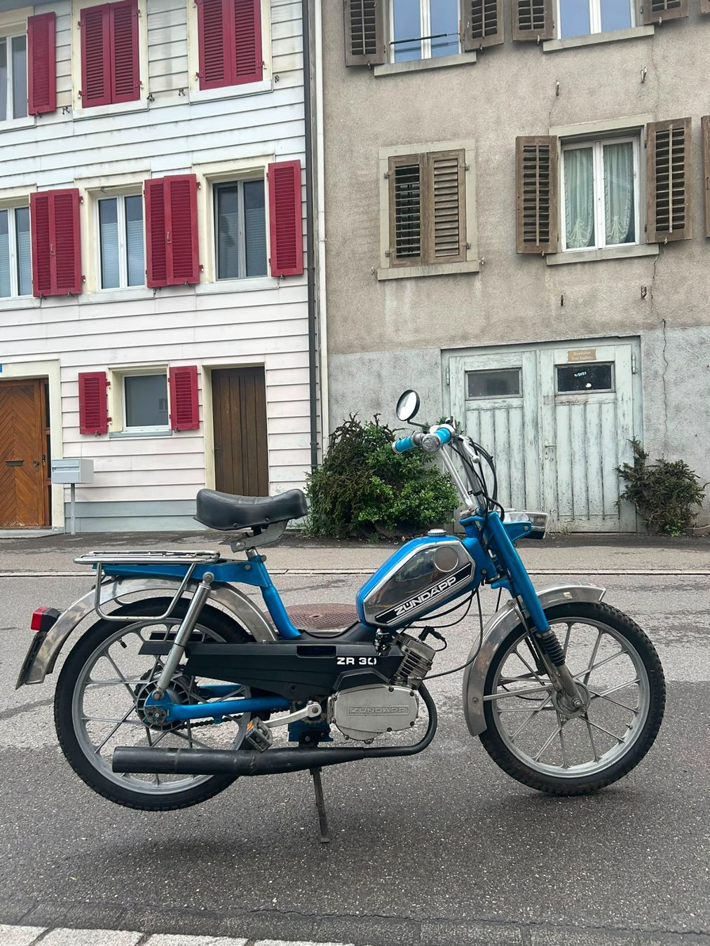 Zündapp Ciclomotori: Zündapp ZR30 Mit Ausweis – Usato da Schmerikon venduto da Mofaparts 1