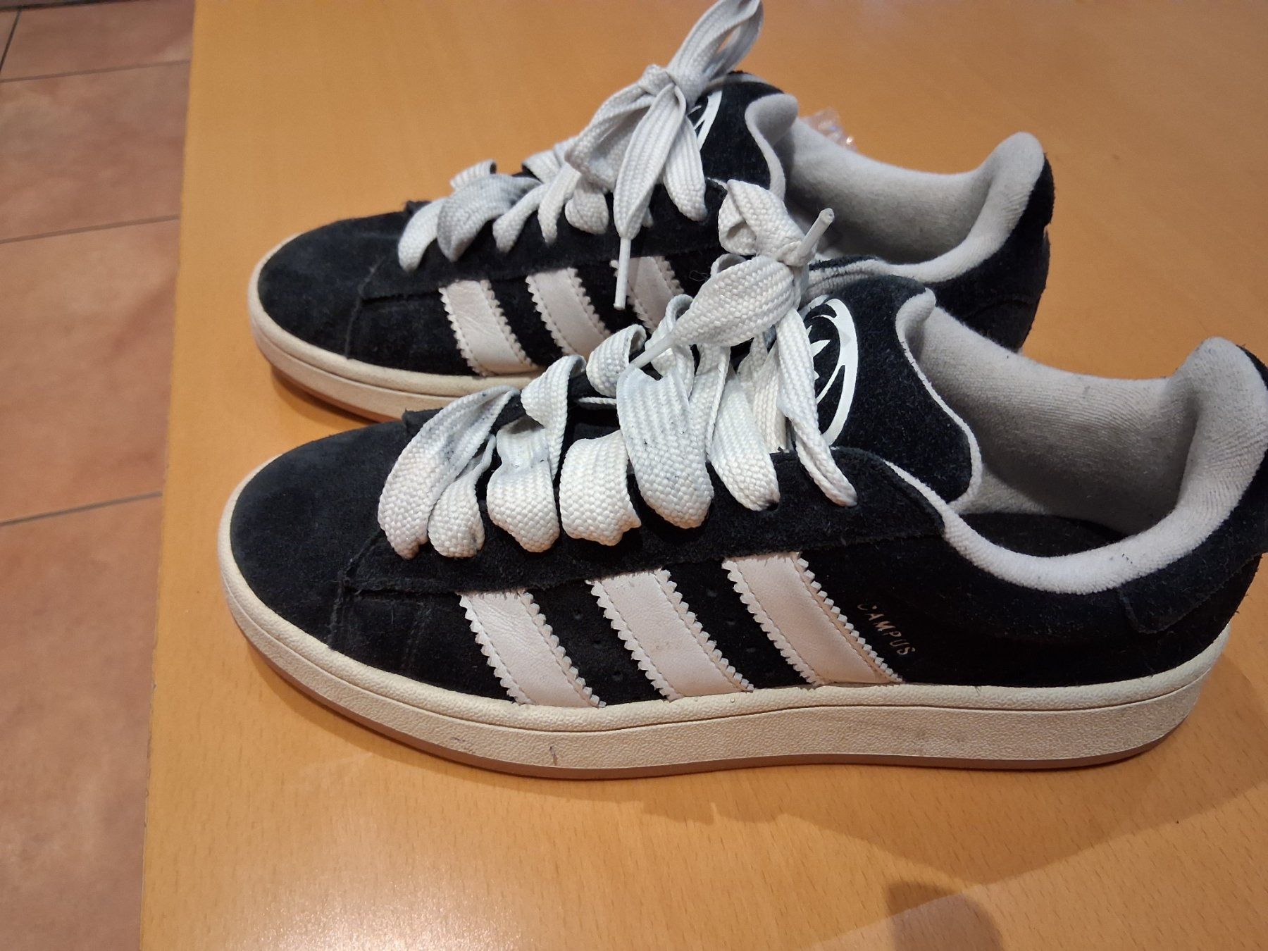 Adidas Scarpe da uomo: Adidas Campus 00's – Usato da Sennwald venduto da Jondor1