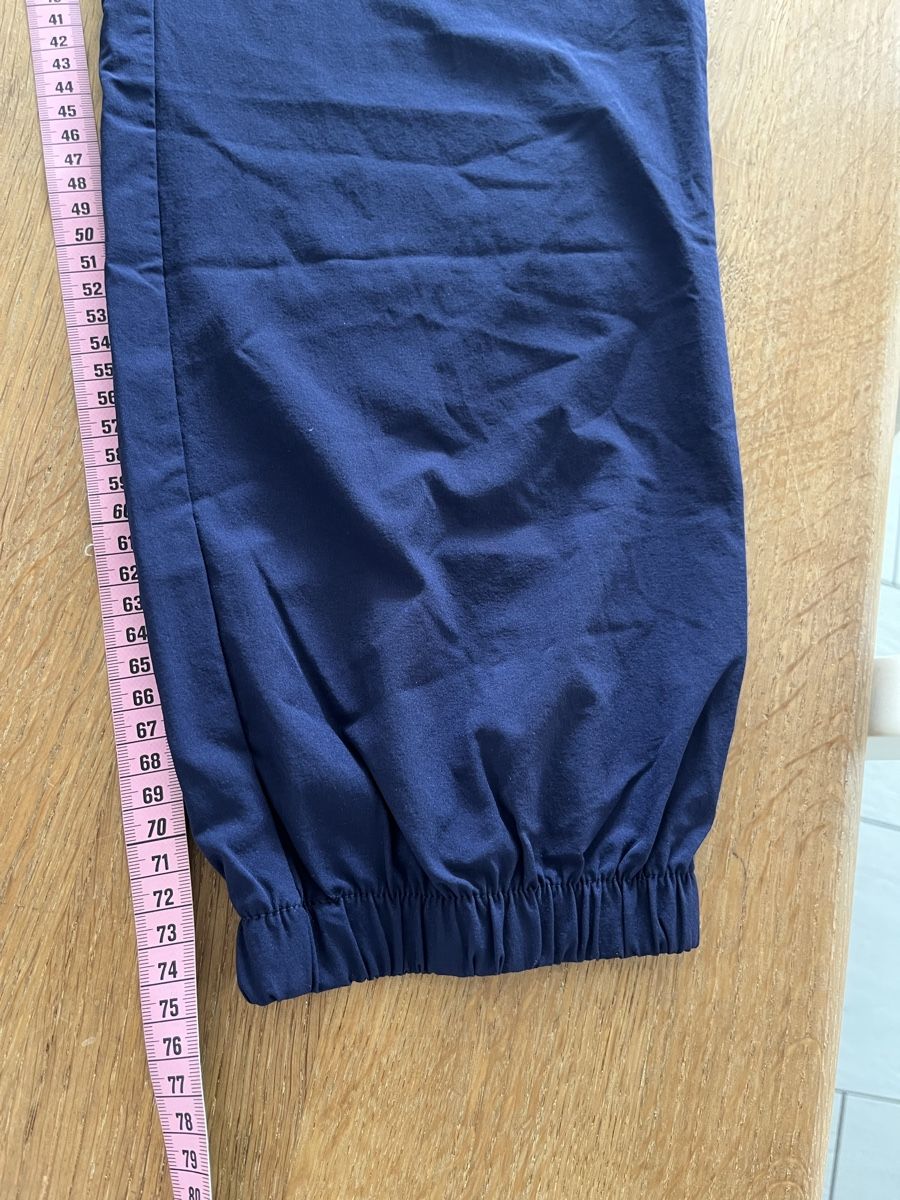 Hosen: Sporthose lila Gr. L – Gebraucht aus Herrenschwanden von Kamel1 2