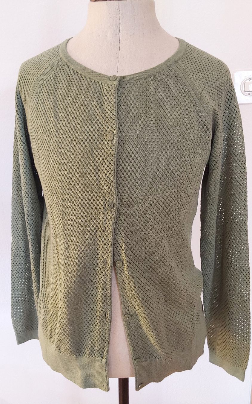 Esprit Giacche: Strickjäckli grün esprit L – Usato da Köniz venduto da scopello12
