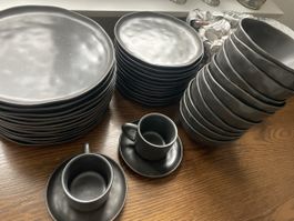 Geschirrset Loberon 12 teiliges Set aus Steinzeug
