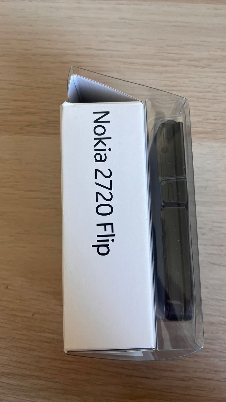 Nokia Handys / Smartphones: Nokia 2720 Flip 4G - (2 von 2) – Neu und originalverpackt aus St.Gallen von BRT91 3