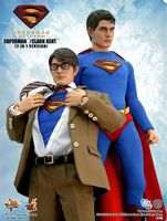 Hot Toys MMS 50 Superman Returns ? Superman / Clark Kent