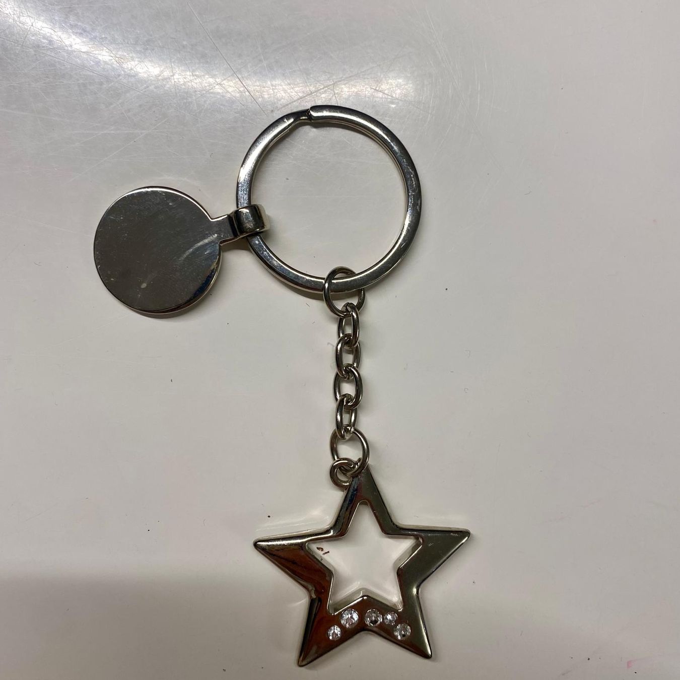 Portachiavi: Schlüsselanhänger Stern mit Strass - Silber – Usato da Krauchthal venduto da SamsPuce