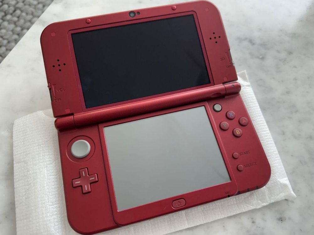 New Nintendo 3DS XL Japan Version Weinrot, Neuwertig Kaufen auf Ricardo
