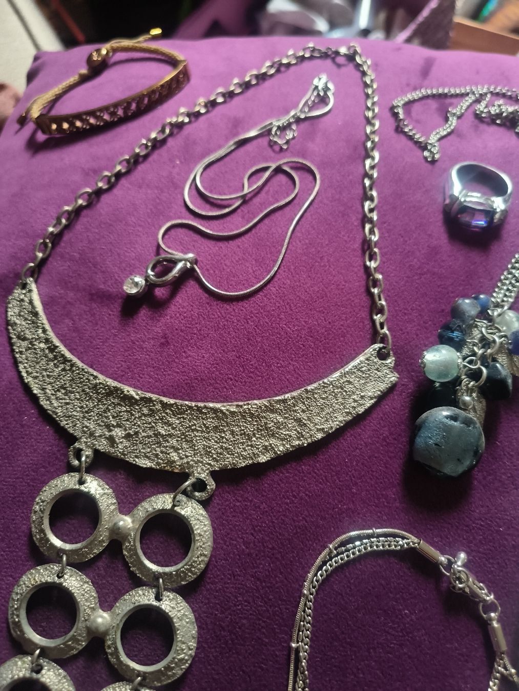 Altri gioielli: lot bijoux diverses  – Usato da Pampigny venduto da Nathbn 3