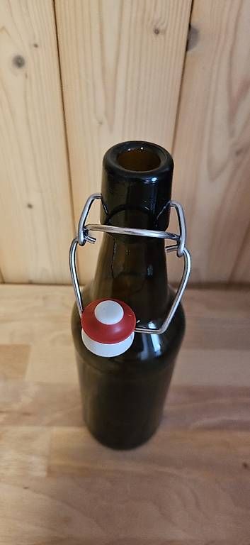 Bicchieri, Caraffe & Bottiglie: BIERFLASCHEN – Usato da Sarnen venduto da Saschape01