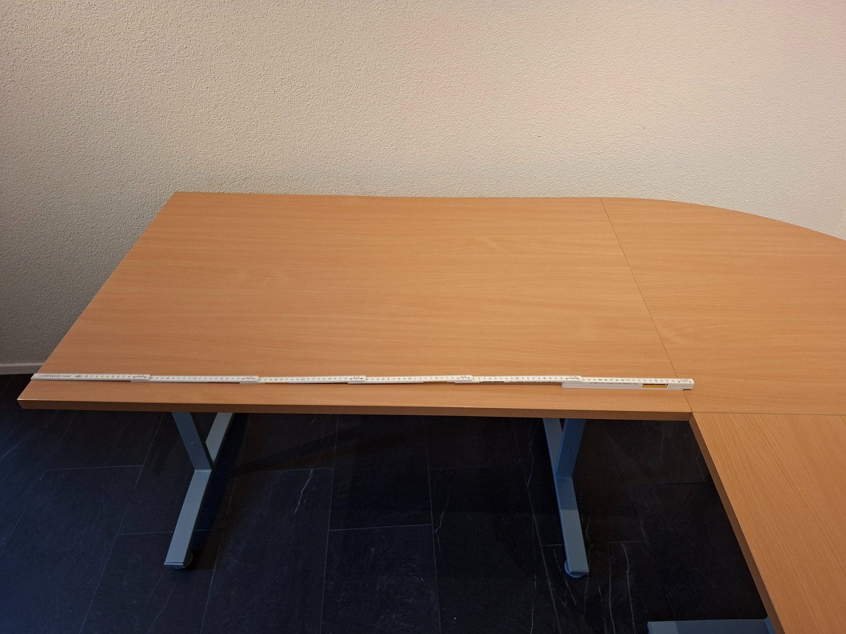 Scrivanie: Bürotisch – Usato da Marthalen venduto da RegorGuh4 4