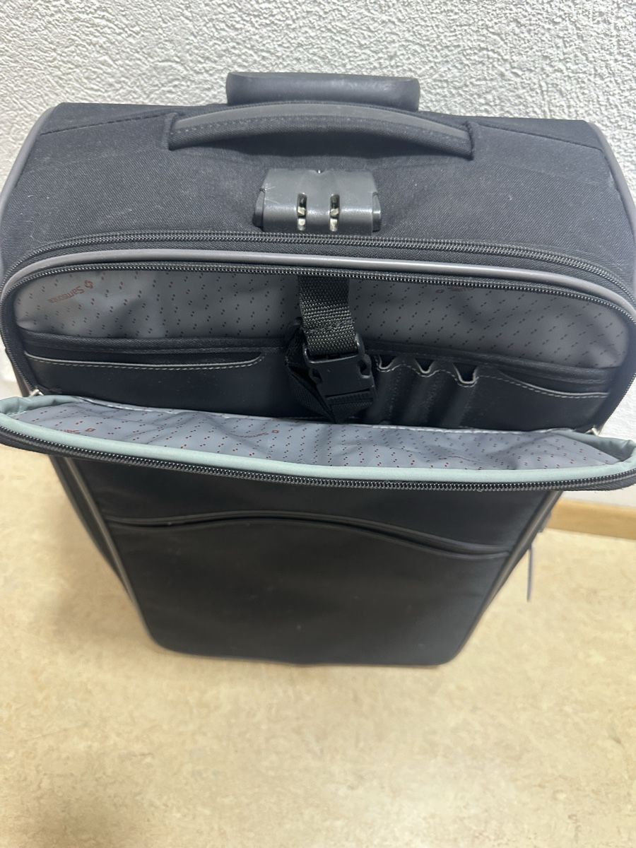 Samsonite Reisekoffer: Samsonite Suitcase Black, Medium Size, Acceptable – Gebraucht aus Zürich von Mirak66 2