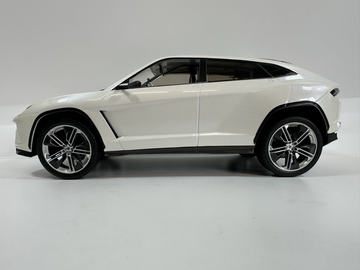 Lamborghini Modellini d'auto: Lamborghini Urus 1:18, weiss – Usato da Zofingen venduto da rf9_x2xt 2