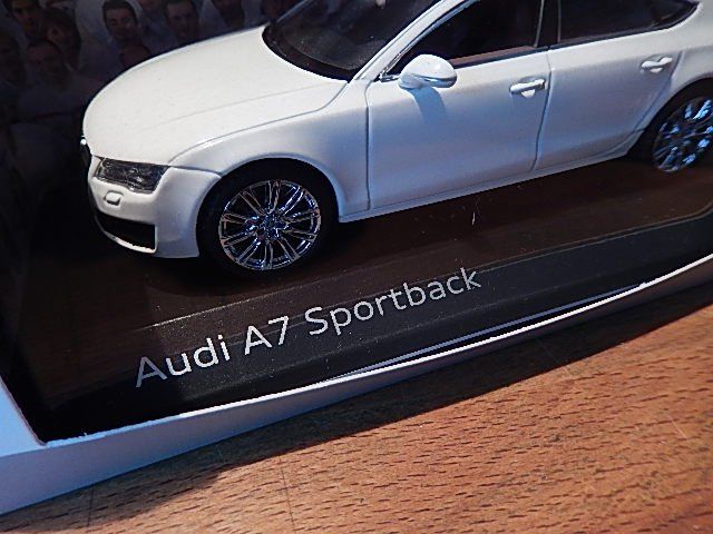 Audi Modellini d'auto: Automodell AUDI A7 Sportback – Nuovo e nell'imballaggio originale da Aesch venduto da alaine6262 2