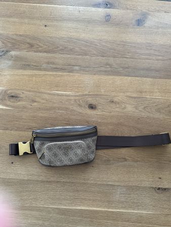 Guess Bauchtasche
