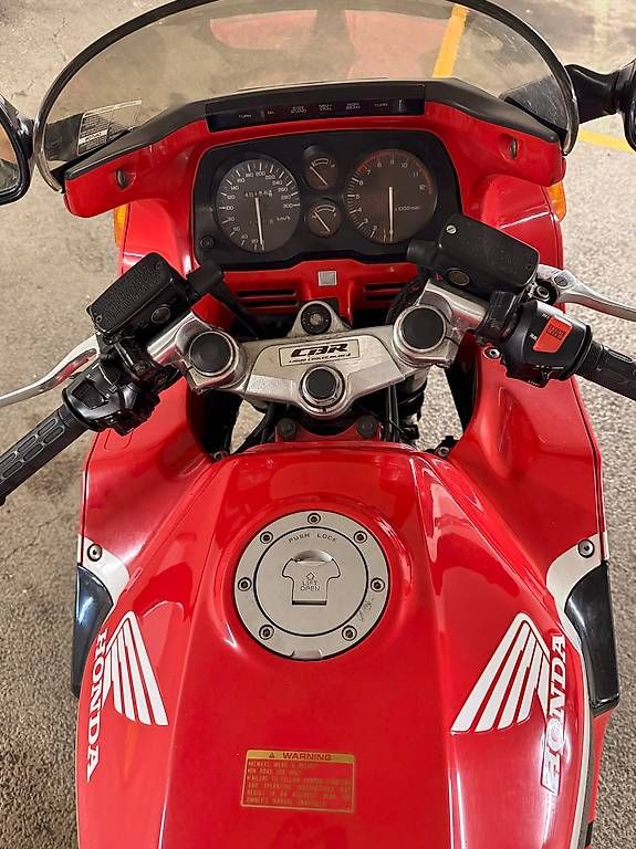Honda Touring: Honda CBR1000F – Usato da Oberglatt ZH venduto da smexsa 2