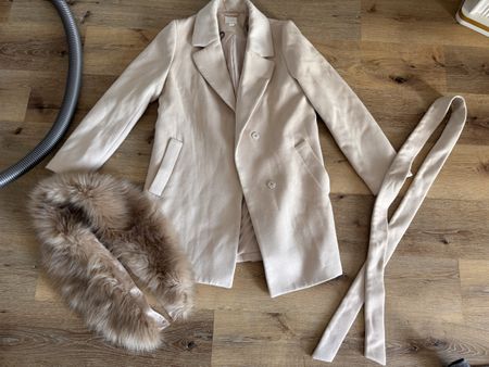 H&M Damen Mantel beige mit Kunstfell Kragen Grösse 40