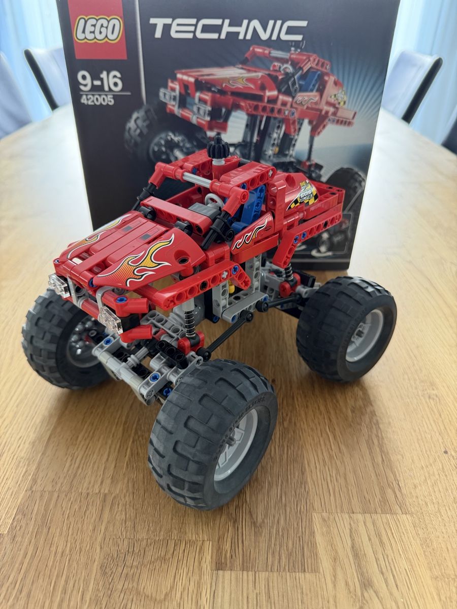 Lego Baukästen: LEGO Technic Monstertruck 2in1 42005 – Gebraucht aus Kaufdorf von joel_ko