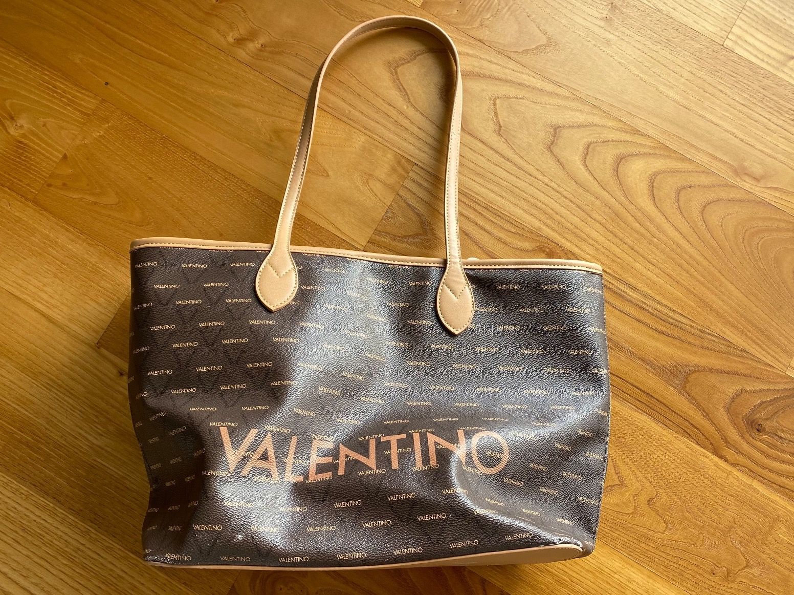 Valentino Taschen für Damen: Valentino Shopping Bag – Gebraucht aus Sissach von laura.x4