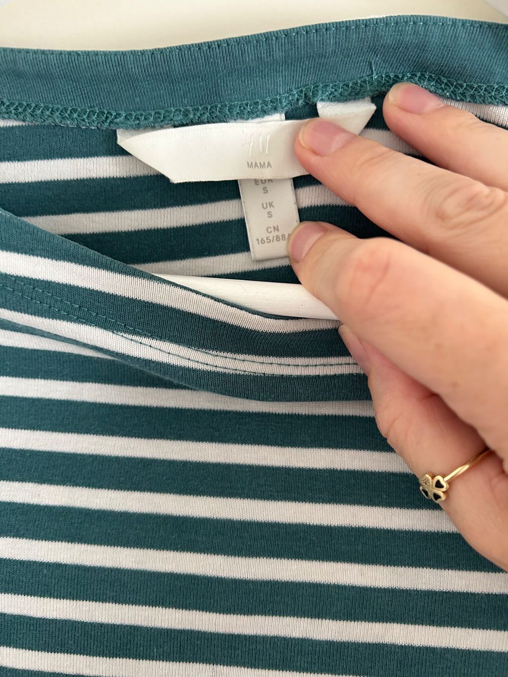 H&M Top: Umstandsshirt grün weiss gestreift langarm – Usato da Zürich venduto da predisha 2