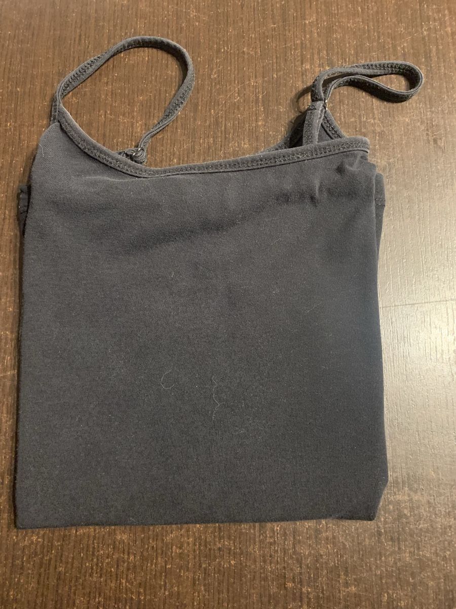 Tops: Pull à bretelles taille S – D'occasion à Domdidier par qatar1973