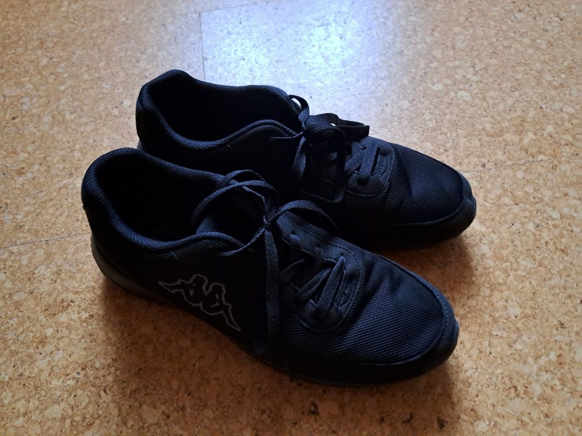 Chaussures hommes: Turnschuhe Grösse 42 Kappa – D'occasion à Schüpfheim par madeleine69