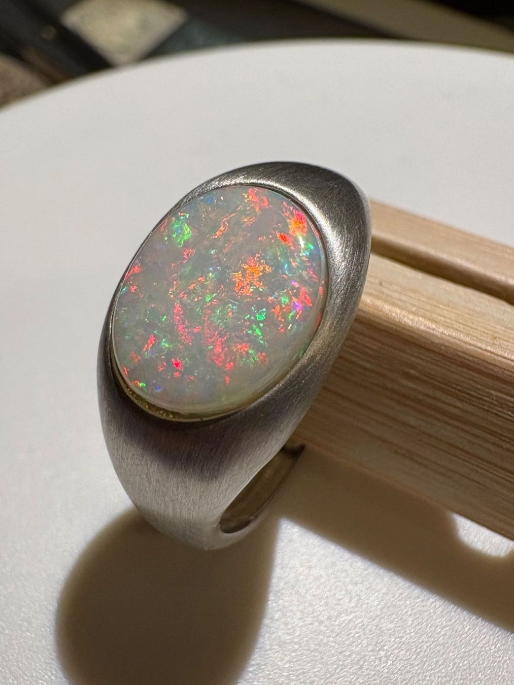 Anelli: Ring Australischer Crystal-Opal+Silber, variable Grösse – Nuovo (secondo la descrizione) da Wilen b. Wil venduto da Tschirio 6