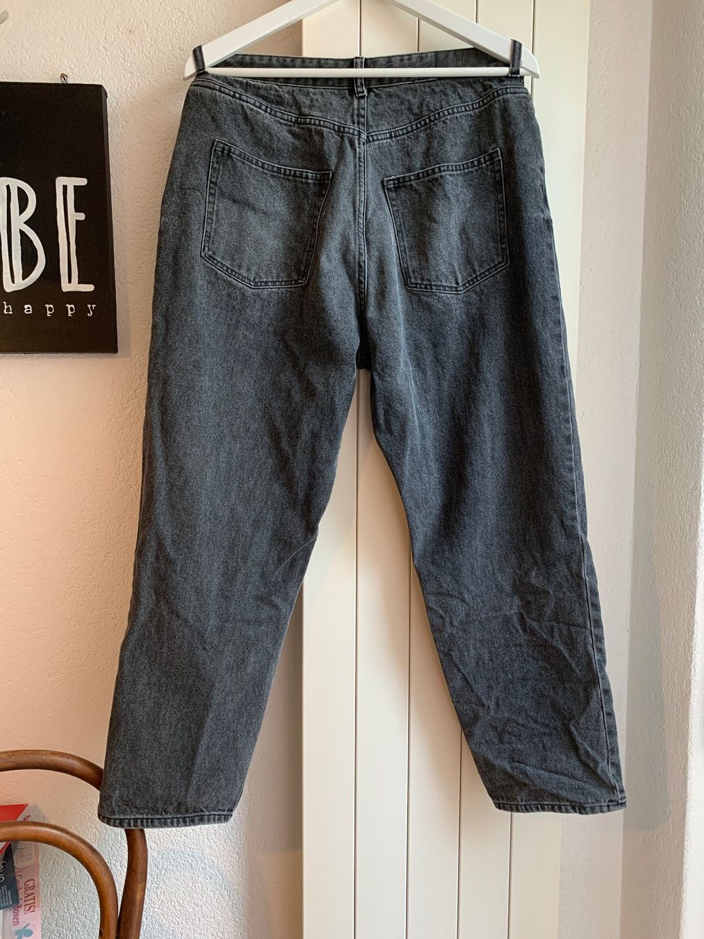 Monki Jeans: Jeans Monki grau/anthrazit, Straight leg, Gr. 40 – Gebraucht aus St. Gallen von Miousch 5