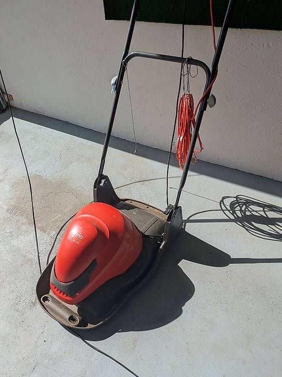 Tagliaerba: Rasemäher Flymo SimplyGlide 360 – Usato da Bergdietikon venduto da gia_r9cq