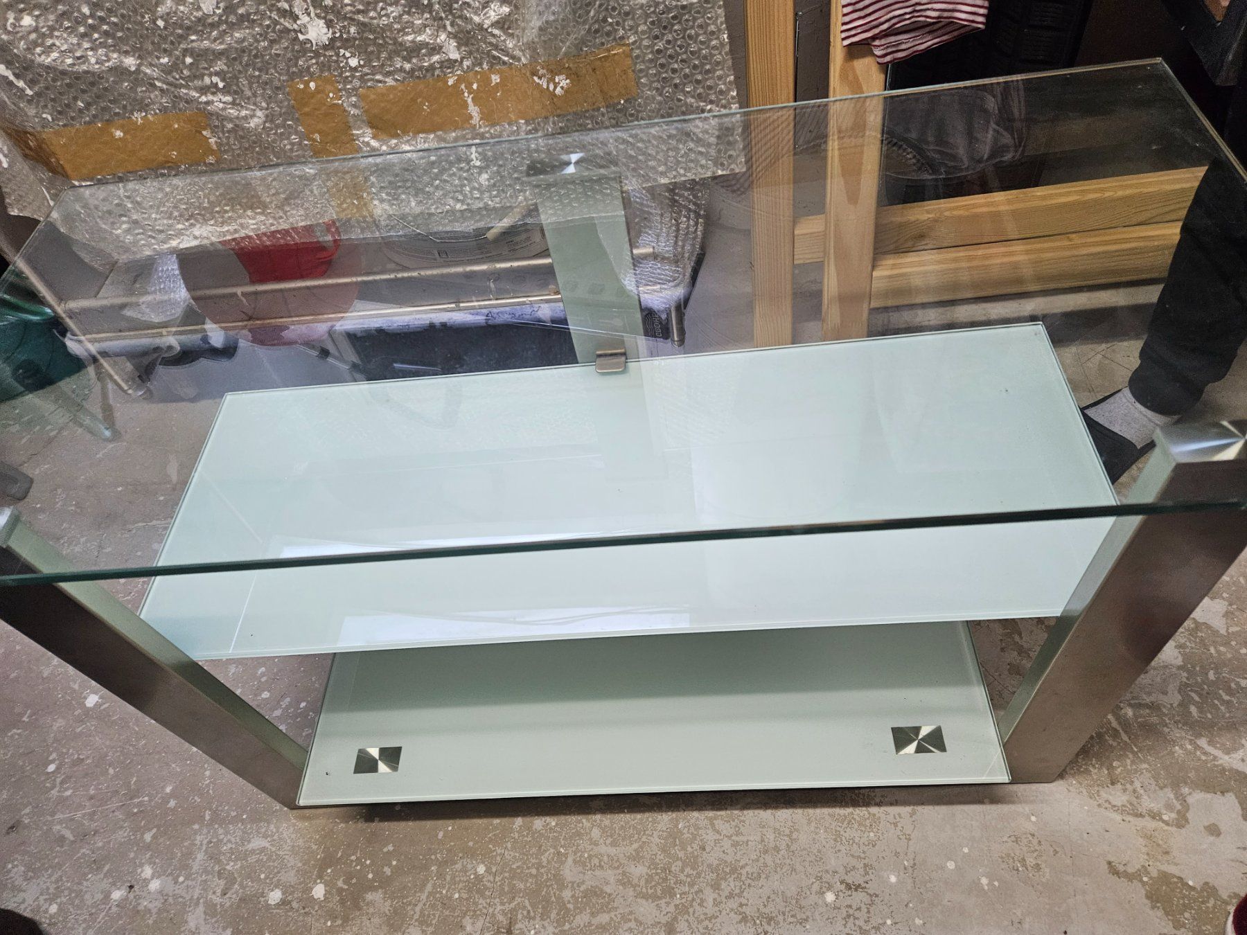 TV Möbel: TV Glas/ Stahl Möbel – Gebraucht aus Steckborn von suz_v2v6