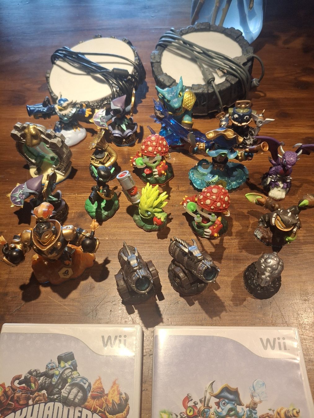 Giochi: Skylanders Wii Figuren und Spiele  – Usato da Heimenschwand venduto da fahrni01 1