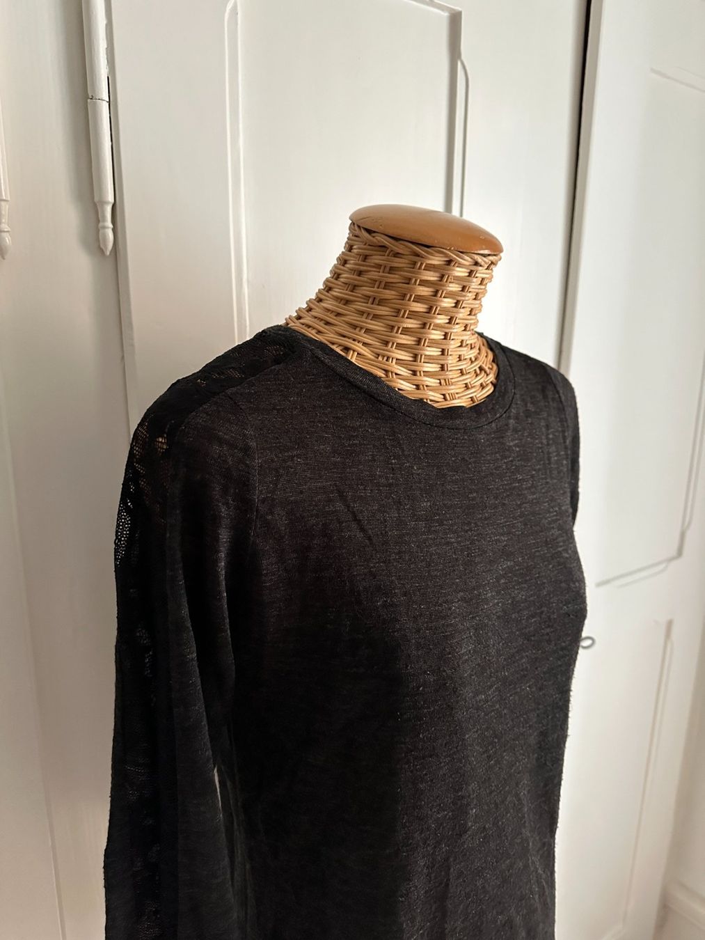 Zara T-shirt: ZARA - Oberteil schwarz mit Spitze S – Usato da Zürich venduto da Diazaio 1
