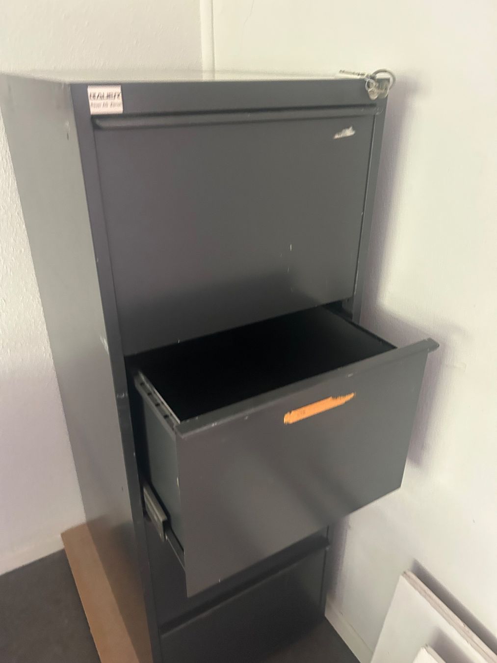 Armadi: Aktenschrank aus Metall – Usato da Zürich venduto da Tm7 6