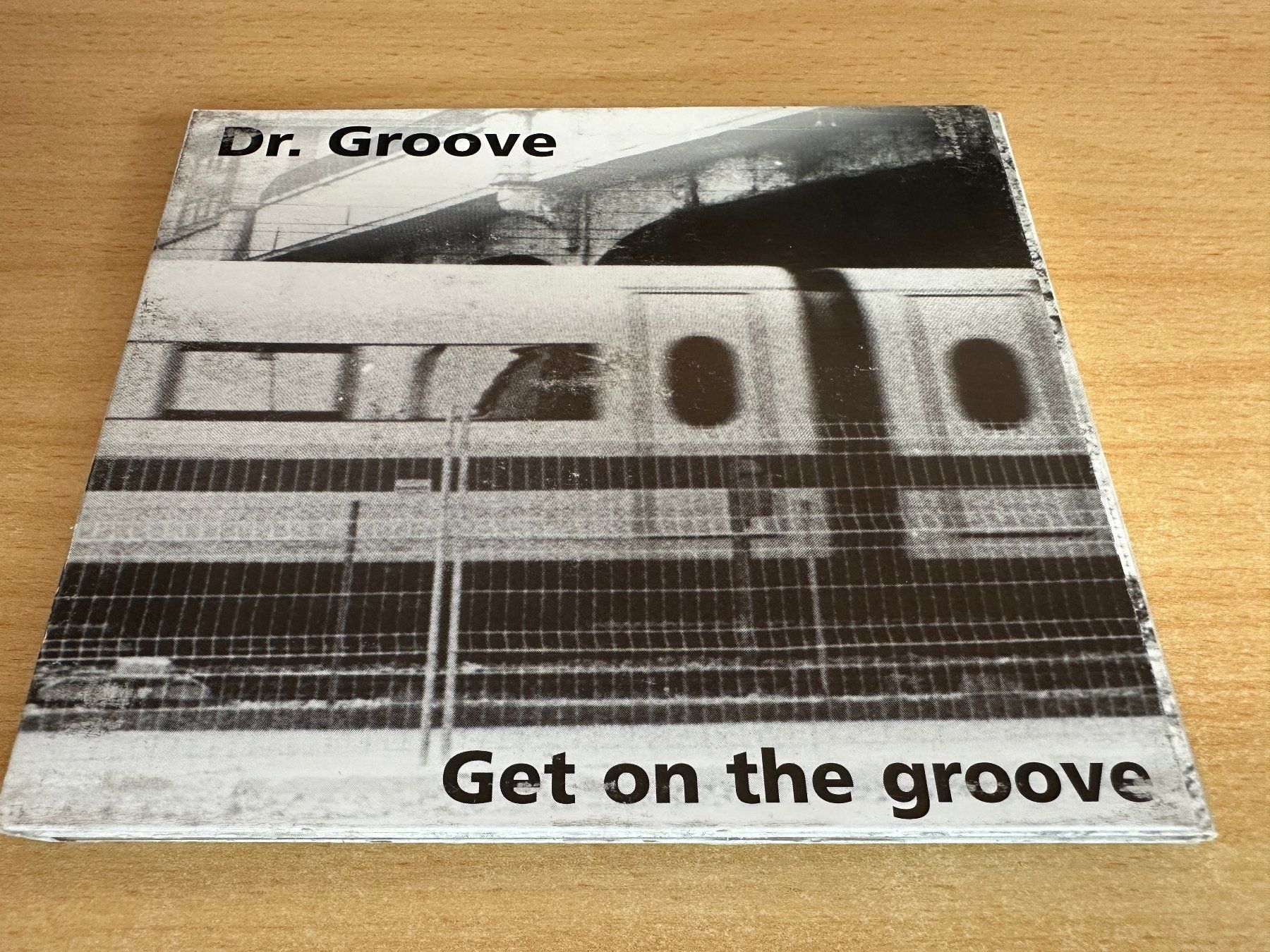 CD: Dr. Groove - Get on the groove – Usato da Rikon im Tösstal venduto da Alpenmutz