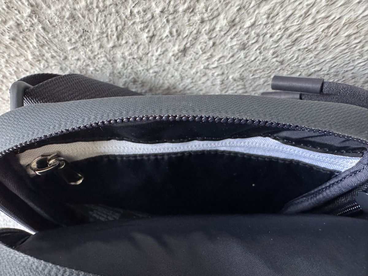 Lacoste Sacs: Lacoste Umhängetasche – Neuf avec emballage d'origine à Lenzburg par Meister_k 2