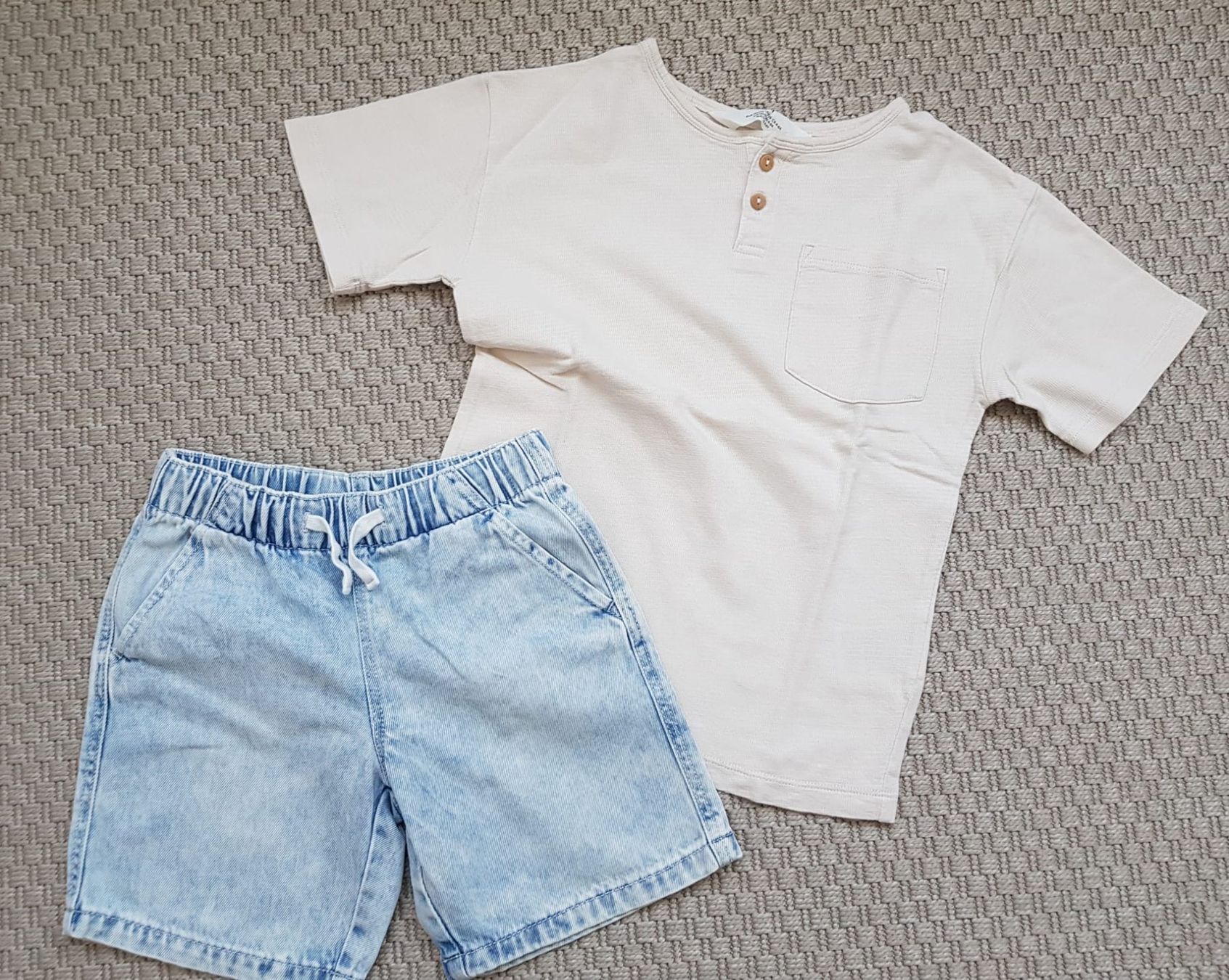H&M Lotti & Set di vestiti: Kleiderpaket Jungen – Usato da Münchenstein venduto da mt25