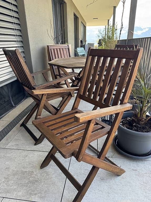 Tischset: Teak Gartenmöbel Esstisch + 4 Stühle  – Gebraucht aus St. Gallenkappel von ang_lvs8 1