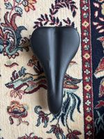 Velosattel WTB Volt schwarz 142mm Breite neuwertig