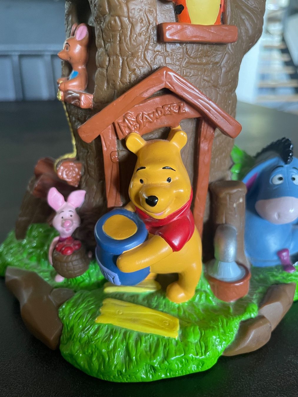 Tirelires: Tirelire Winnie L’ Ourson – D'occasion à Vallamand par Bricbracbroc82 5