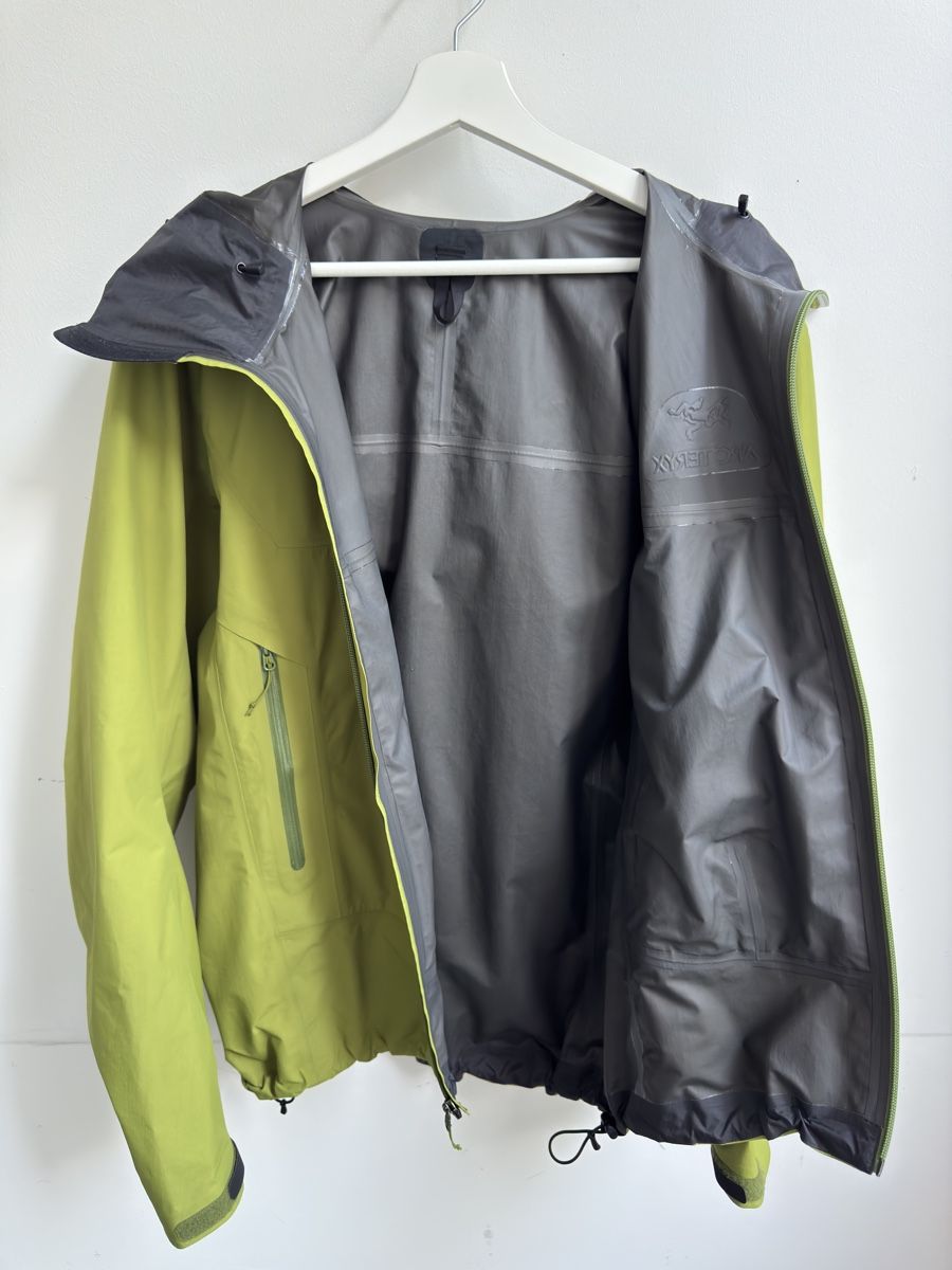 Arcteryx Giacche: Arcteryx Beta Jacket – Usato da Basel venduto da gaxmartmann0 2