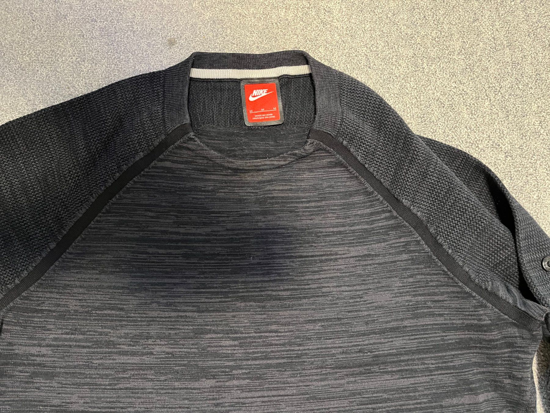 Nike Pullover & Sweatshirts: NIKE Sweatshirt Gr M – Gebraucht aus Rekingen AG von Barmaleus 1