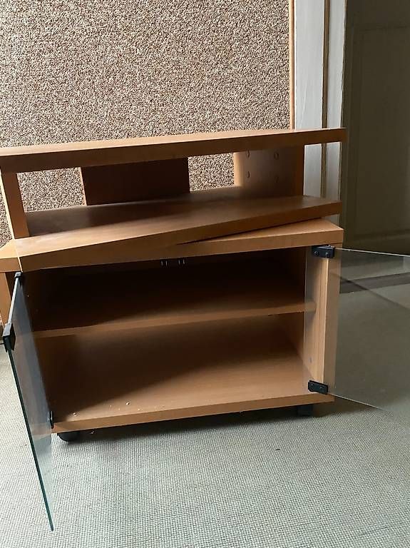 TV Möbel: TV Möbel – Gebraucht aus Niederbipp von cla_ynv9 2