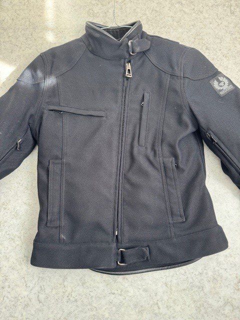 Belstaff Jacken: Belstaff Damen Motorradjacke – Gebraucht aus Hagendorn von Pezzli