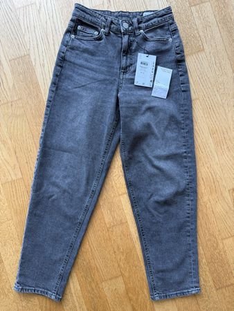 NEU VERO MODA MOM FIT JEANS VMTESSA-STRETCH 25X30