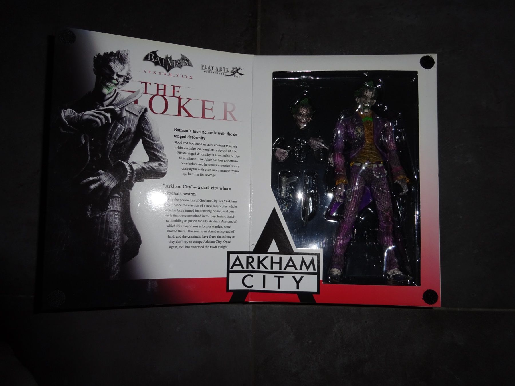 Spielzeuge: Figurine DEAD POOL  et  Figurine JOKER – Neu und originalverpackt aus Sierre von sud_fg5q 4
