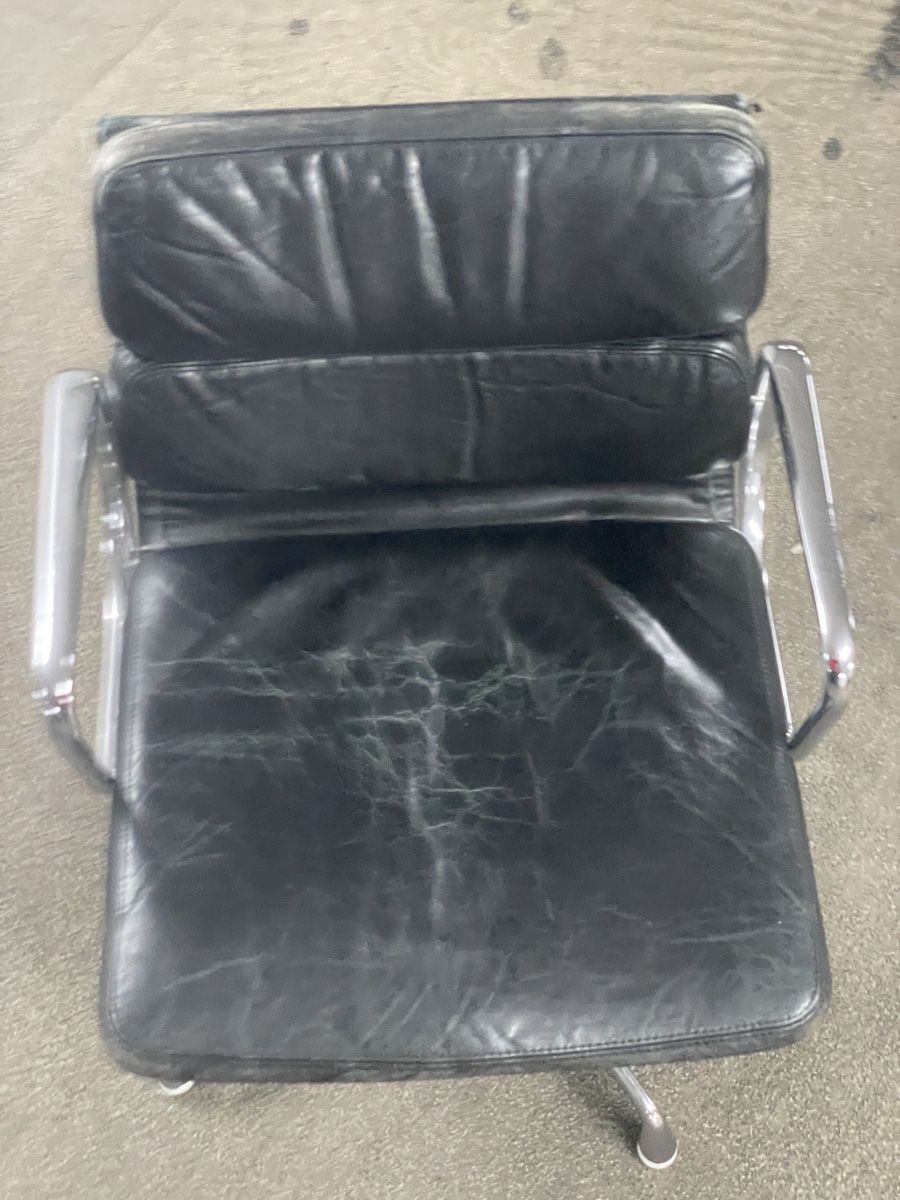 Vitra Poltrone: Designklassiker Vitra Soft Pad Chair EA 208 Eames – Usato da Zürich venduto da Bjthorsteinsen 1