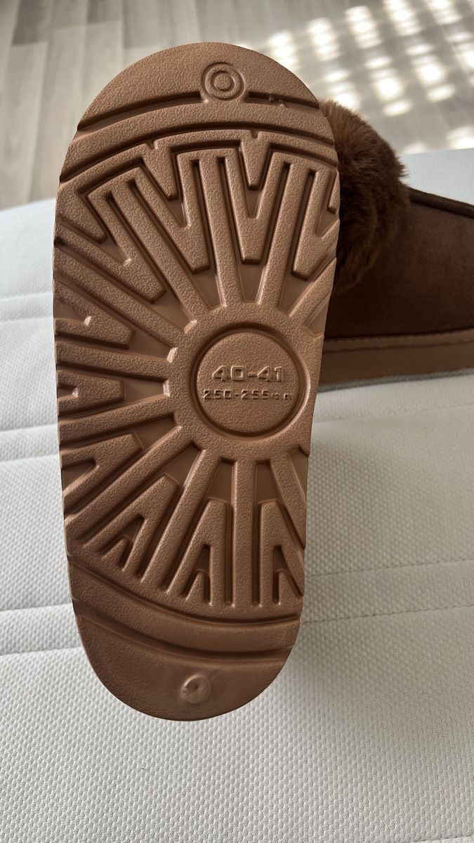 Scarpe da uomo: Fake Uggs – Usato da Davos Platz venduto da ang_m2dp 2