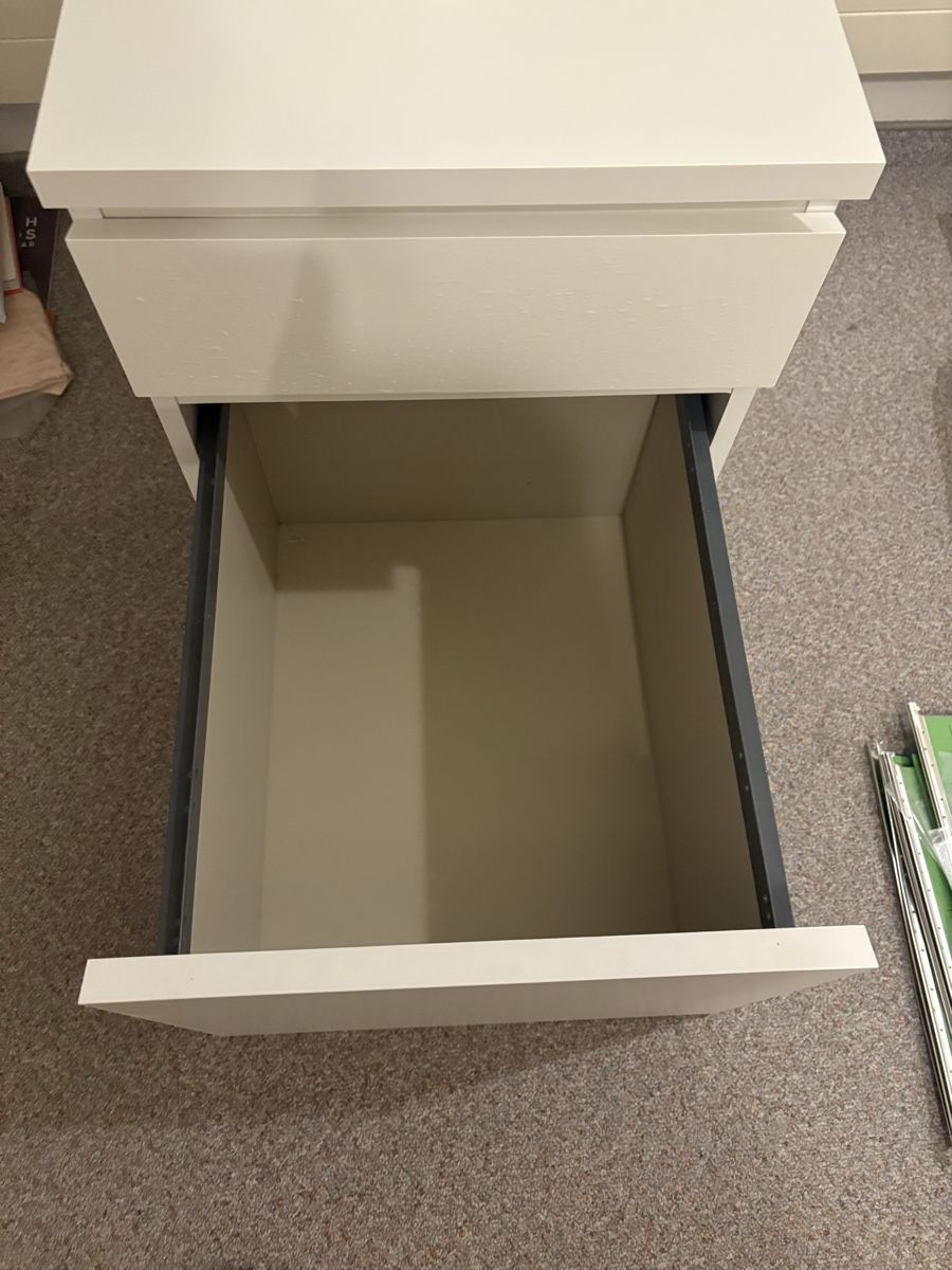 Tables de nuit: Weiss Schublade – Neuf (Voir description) à Zürich par jackson215 3