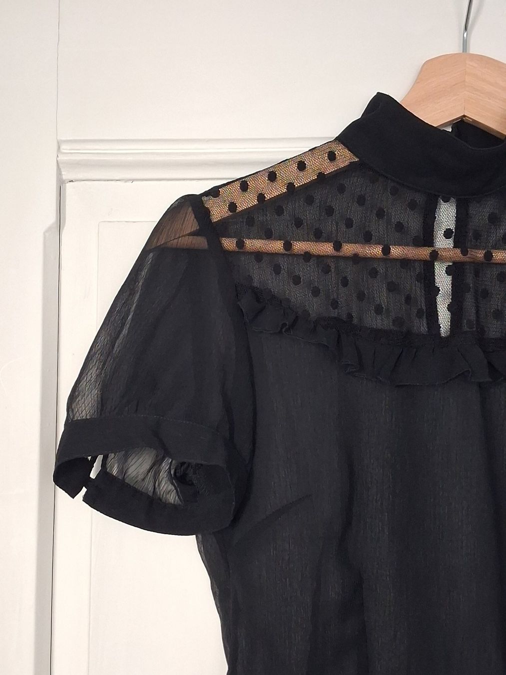 H&M Camicette: Transparente schwarze Bluse mit Puffärmeln, H&M, Gr. XS – Usato da Ried-Brig venduto da Zzyzx 1