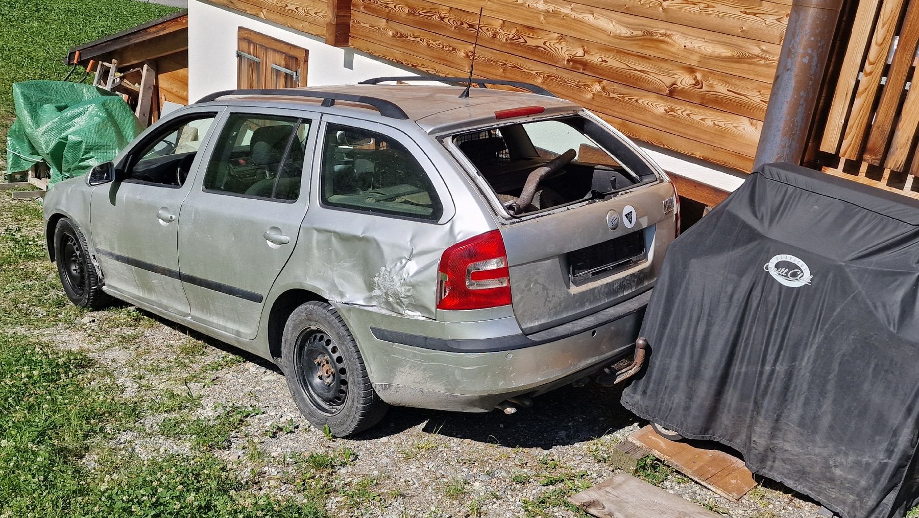 Skoda Automobili: Skoda Octavia Combi 1.9 TDI 4X4 – Difettoso da Safien Platz venduto da Supperseller 3