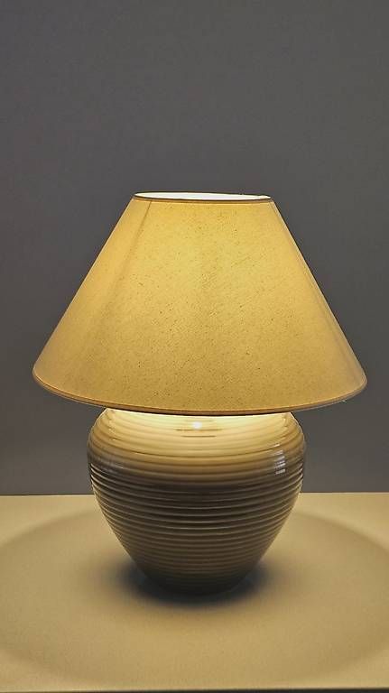 Lampade: Grosse Tischlampe – Usato da Emmen venduto da nde_b8kw