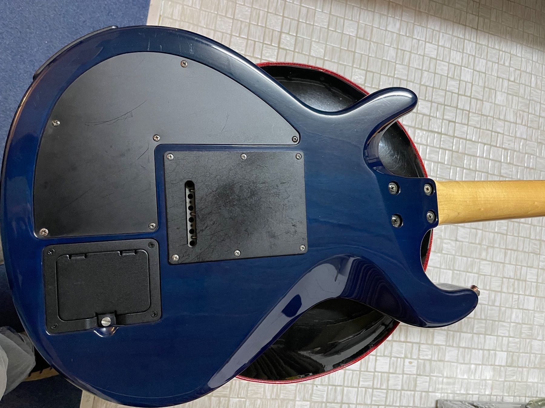 Line 6 Strumenti musicali: Line 6 Variax 700 Electric Blue – Usato da Villmergen venduto da dado2001 2