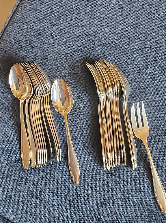 Set di posate: Altes Silberbesteck  – Usato da Möhlin venduto da lub_5lkd 4